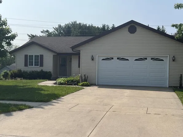 605 Davis STREET, Elkhorn, WI 53121