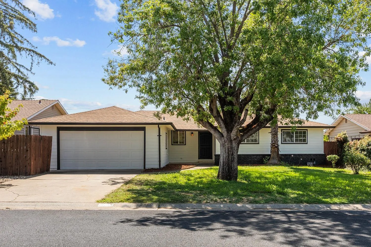 2538 Tannat Way photo 1