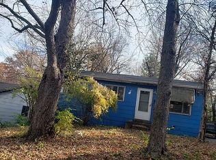 4012 Appleberry Ln, Saint Louis, MO 63121