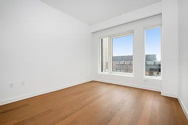 Rented by R New York