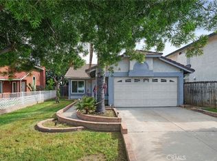 113 Peppertree Dr, Perris, CA 92571