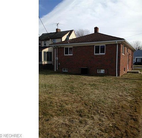 2nd image of 13618 Tyler Ave