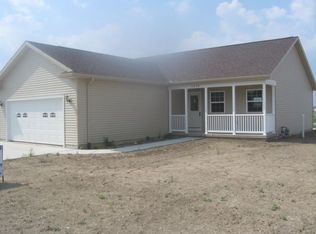 6598 Alexander Dr, Walbridge, OH 43465
