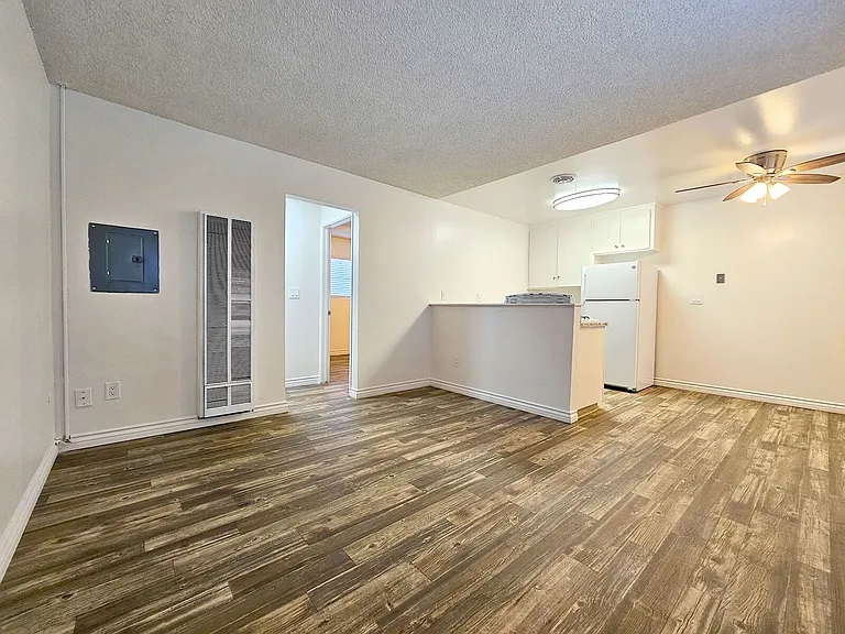 4417 Parks Avenue — Photo 13