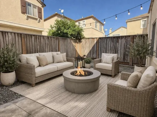 56 Vista Verde Cir, Watsonville, CA 95076