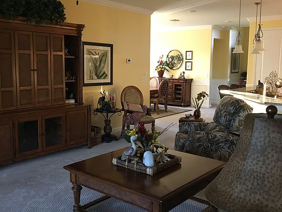 4th image of 2842 Catalina St