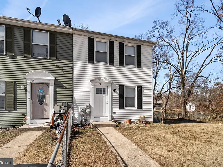 42 Holcumb Ct — Photo 3