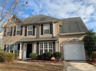 8244 Fox Swamp Rd, Charlotte, NC 28215