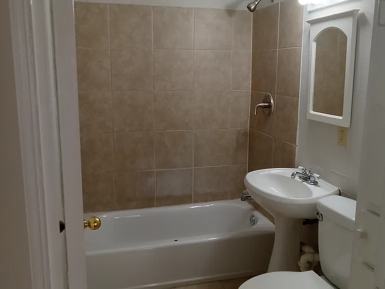 6214 Warrington Dr — Photo 6