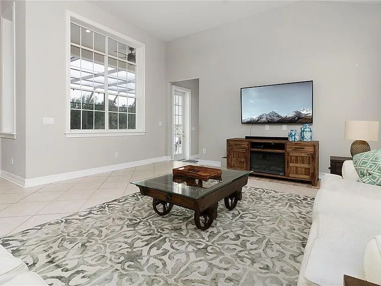 216 Eastpark Dr — Photo 33