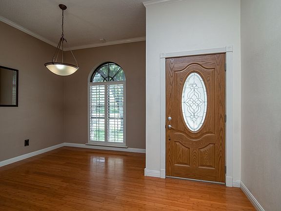 2nd image of 618 Stone Canyon Dr