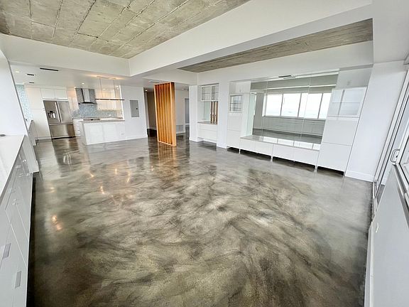 2nd image of 2999 E Ocean Blvd Unit 1640