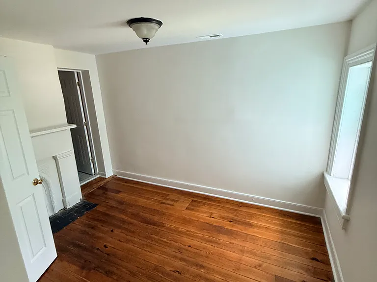 1519 W Cary St #B — Photo 9