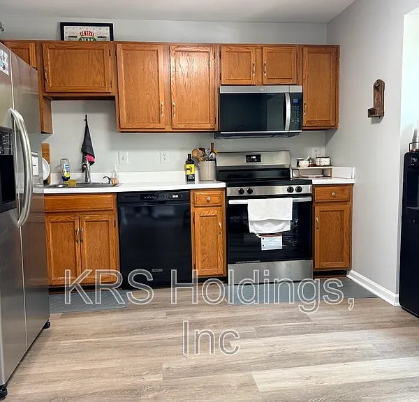 4232 Stockbridge Dr — Photo 15