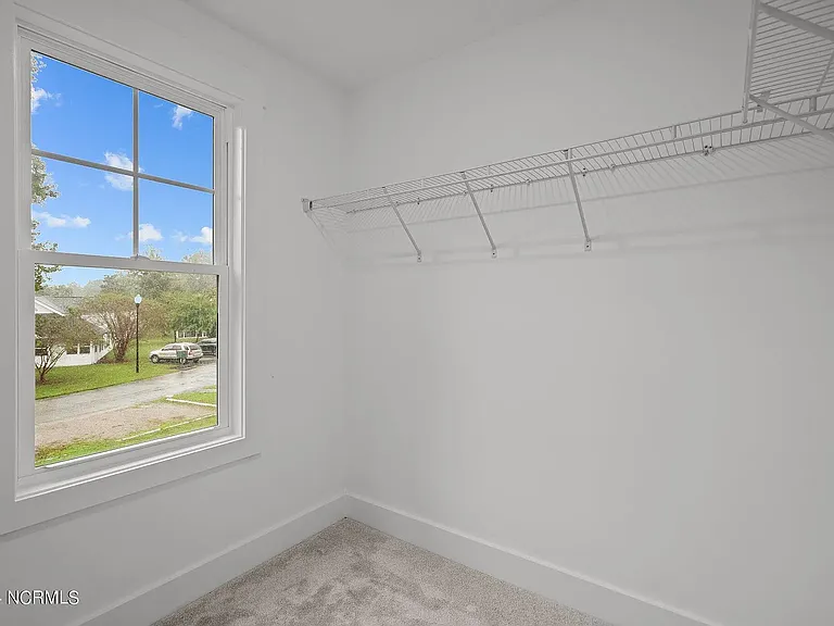 3206 Belmont Cir — Photo 36