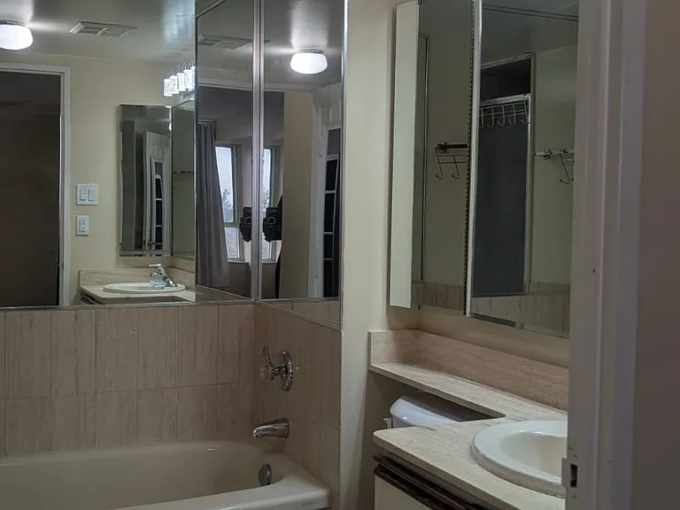 20 Cherrytree Dr #505 — Photo 5