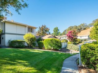 12 Oliva Dr #B, Novato, CA 94947