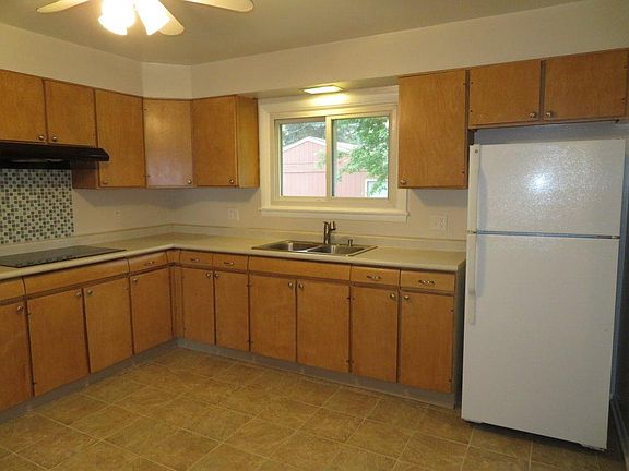 3rd image of 2311 Ogden Ave