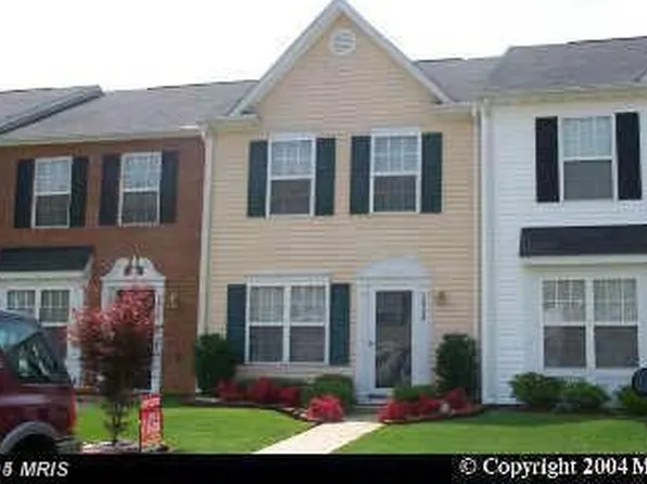 3938 Saint Michaels Sq, Fredericksburg, VA 22408