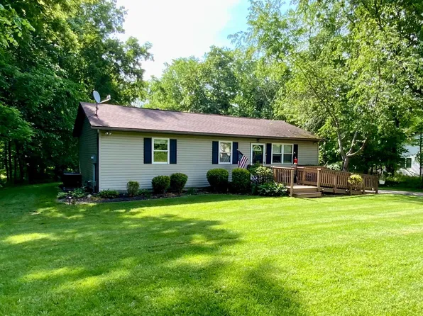3154 Apple Valley Dr, Howard, OH 43028