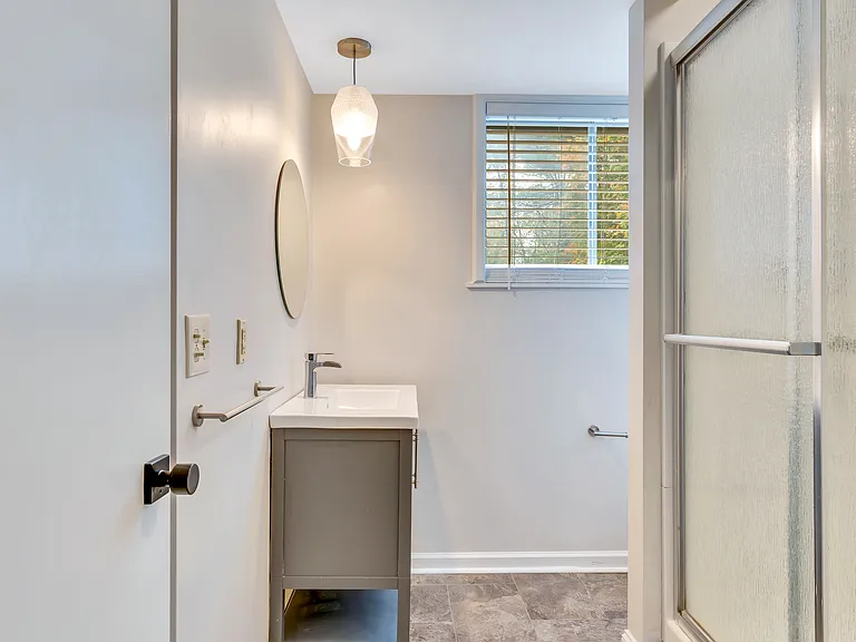 201 S Palisades Dr — Photo 19