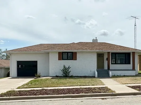 402 Washington St, Ellis, KS 67637