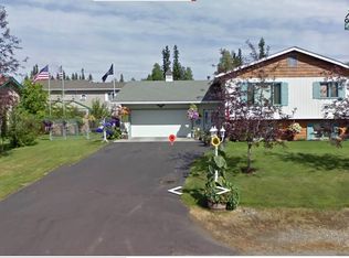 464 Shannon Dr, Fairbanks, AK 99701
