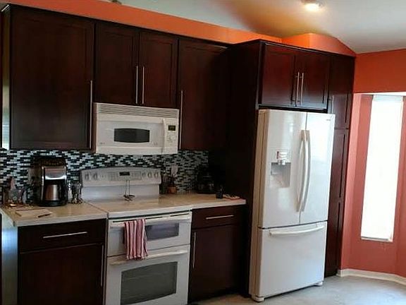 3rd image of 13604 Colorado Pl