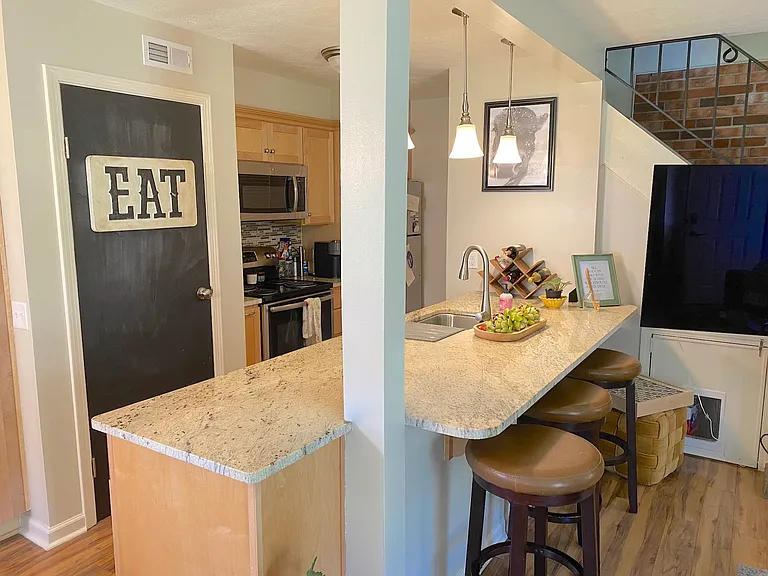 20 Milrace Dr — Photo 6