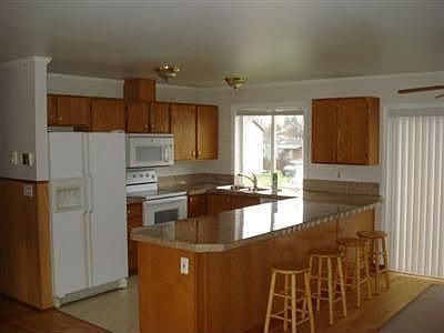 3rd image of 204 3rd Ave N