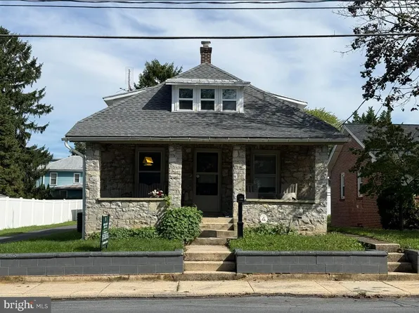 933 N Pitt St, Carlisle, PA 17013