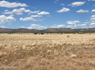 3177 W Granite Dr, Paulden, AZ 86334