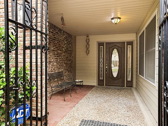 5th image of 2807 Quail Hollow Dr