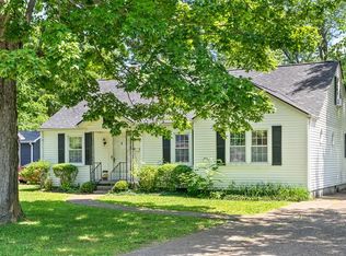 210 S Wooldridge Rd, Hopkinsville, KY 42240