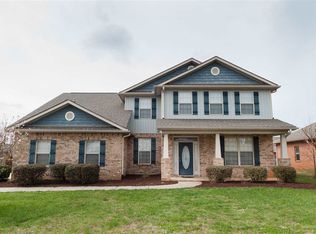658 Flintrock Dr, Boiling Springs, SC 29316