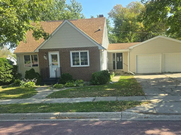 180 3rd Ave NE, Trimont, MN 56176