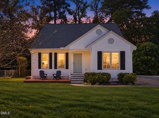 1112 Oakside Ct, Raleigh, NC 27609