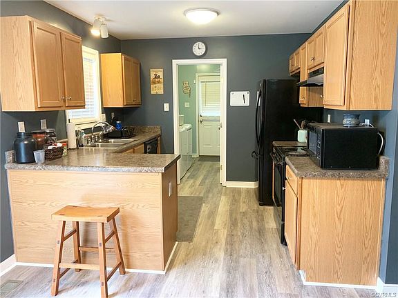 5th image of 5011 Chickadee Ln
