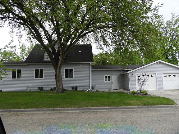 2nd image of 223 9th St N