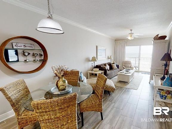 4th image of 921 W Beach Blvd Unit 404