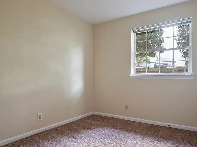 1223 Villa Ln #G — Photo 9