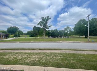 47 Lynoak Cv, Jackson, TN 38305