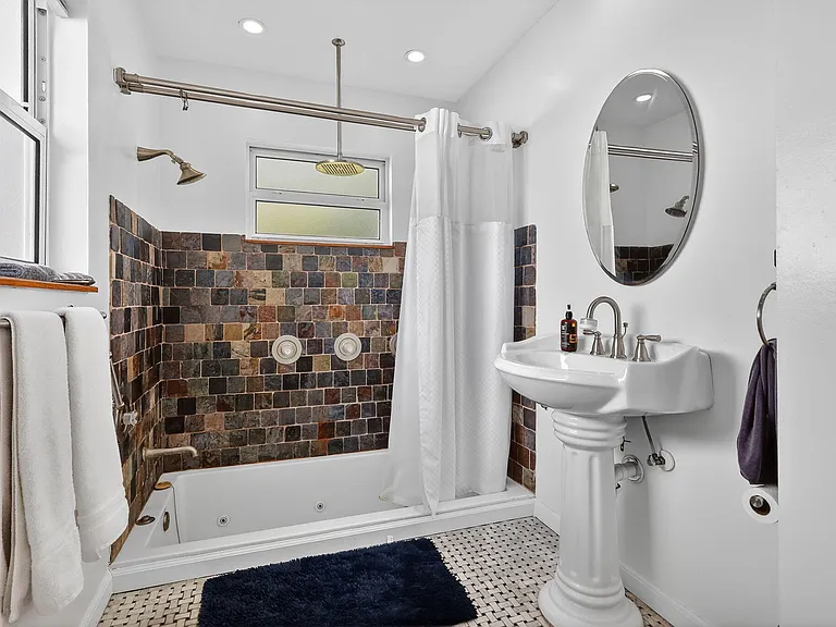 4540 SW 28th Ter — Photo 20