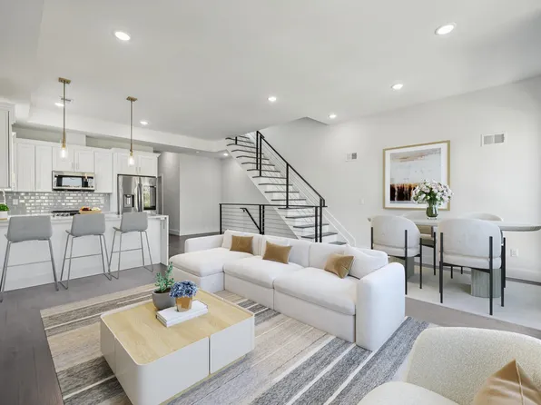 98 Van Horne Street image 5 of 6