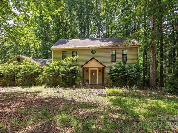 9110 Blakeney Heath Rd, Charlotte, NC 28277