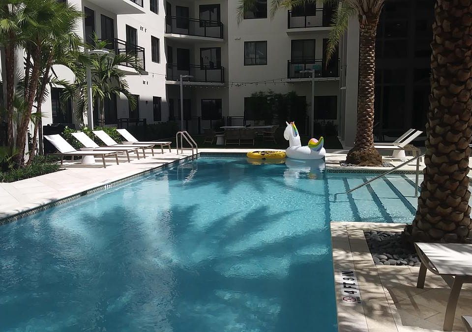 1st image of 800 SE 2nd Ave