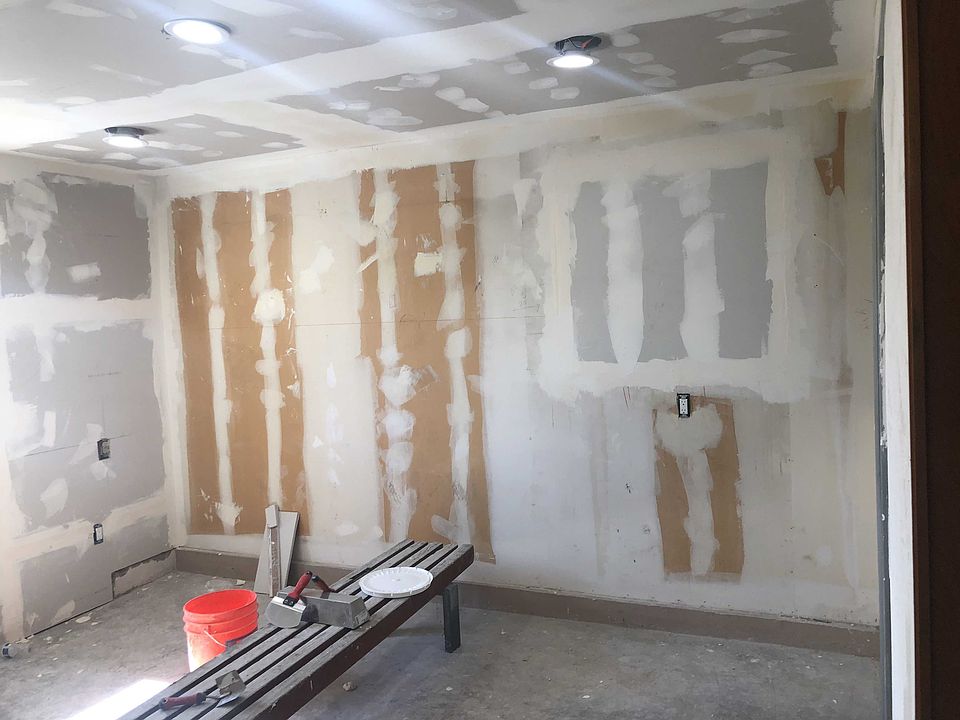 2nd image of 1359 N Helen Ave