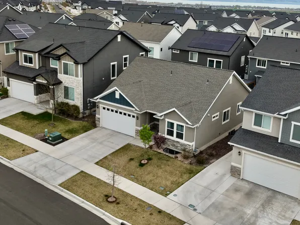 128 N Foxmoor Way, Saratoga Springs, UT 84045