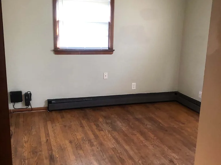 6903 Buchanan St — Photo 5