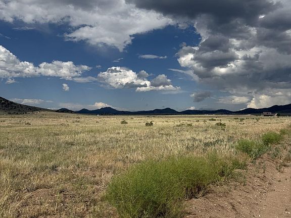 2nd image of 4th St